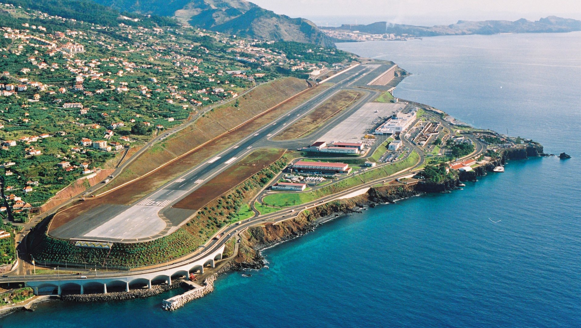 airport madeira3 anam